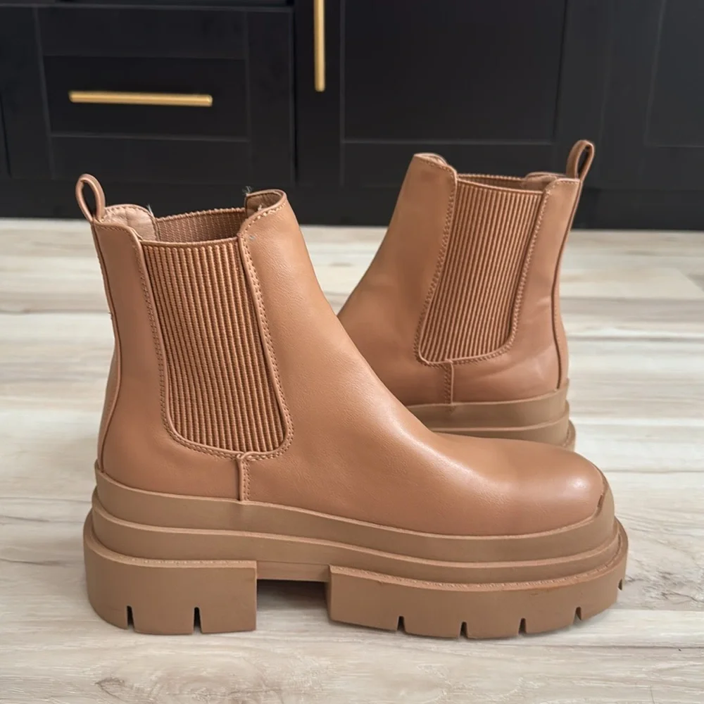 Topshop Brody Chunky Chelsea Boots Camel Tan Platform Lug Sole EU 38